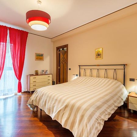 Bed and Breakfast A Casa Di Sara Ermy à Bari Extérieur photo